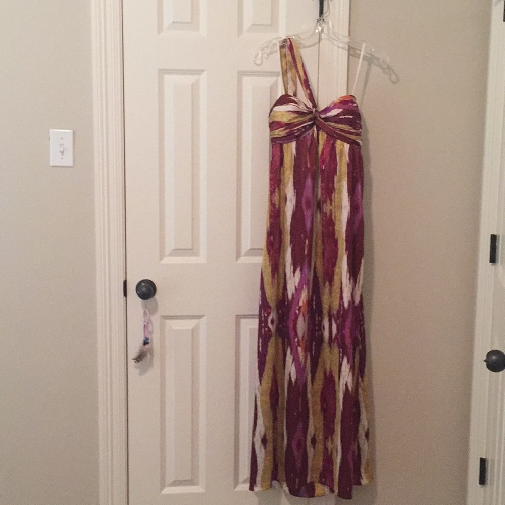 Beautiful Gianni Bini dress!